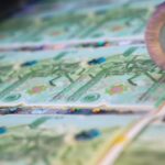 Туркманистон Марказий Осиёда биринчи бўлиб пластик пулни муомалага киритди